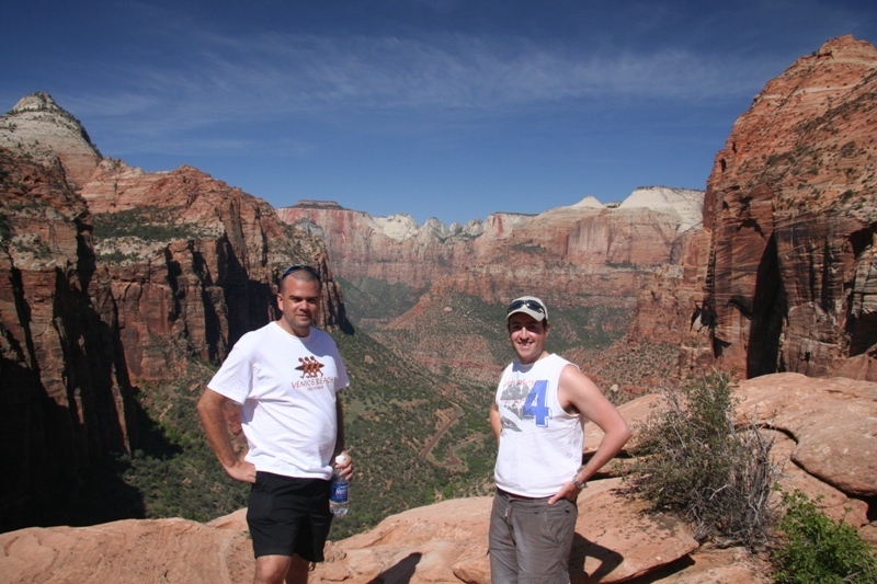 Chris and I did a short hike to this lookout which is 400m above the bottom of the Canyon with spectacular views at the end.