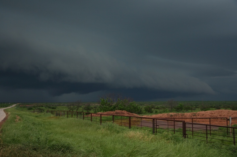 Zoomed in on the guster.  S of Wichita Falls, Tx.