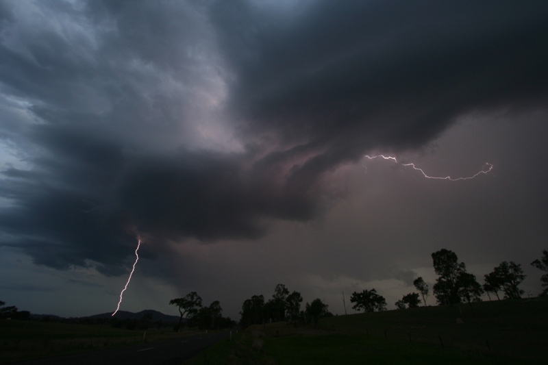 Looking S from about 10km N of Woolooga.  Taken at 10mm.