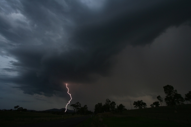 Looking S from about 10km N of Woolooga.  Taken at 10mm.