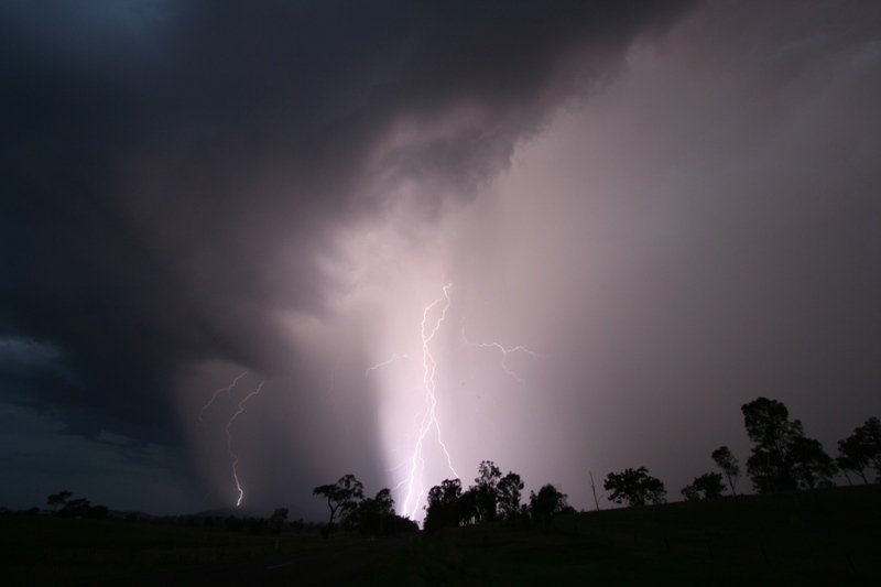 Looking S from about 10km N of Woolooga.  Taken at 10mm.