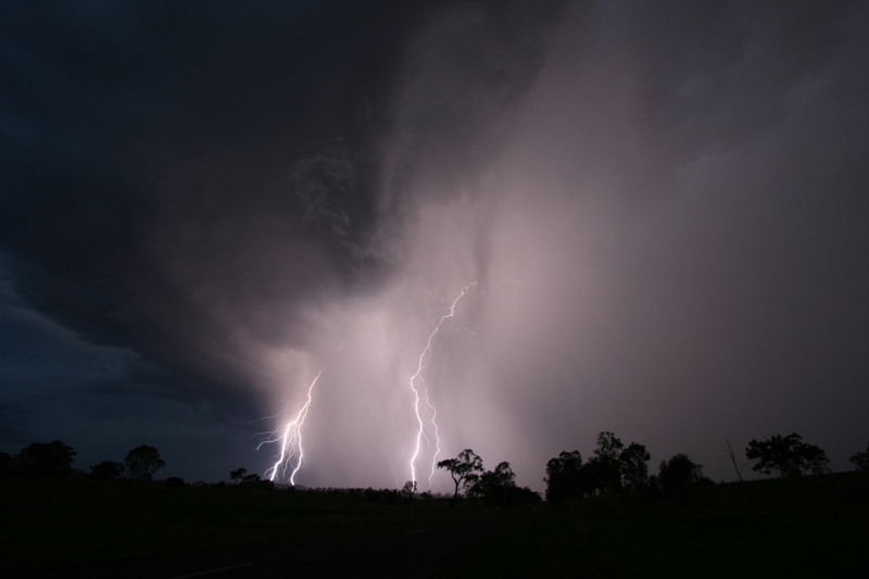 Looking S from about 10km N of Woolooga.  Taken at 10mm.